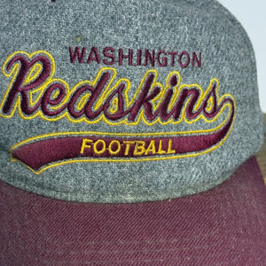 VTG 80s STARTER SnapBack Hat - WASHINGTON REDSKINS NFL - 1st Gen Script Wool